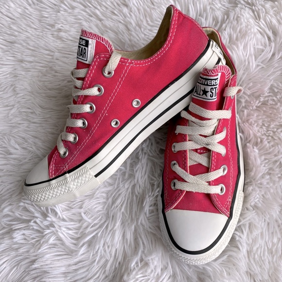 Converse Shoes - Converse Chuck Taylor Pink Canvas Sneakers Size 7